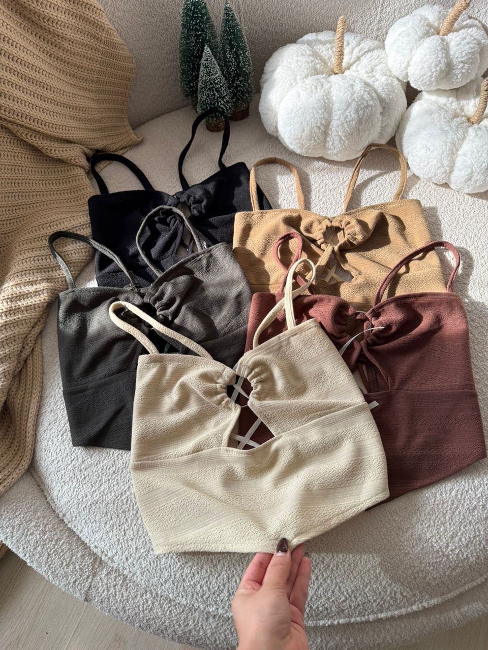 کراپ زنانه مدل پشت بندی